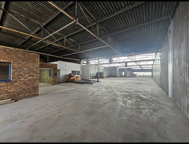 1,459M² WAREHOUSE TO LET IN ISANDO